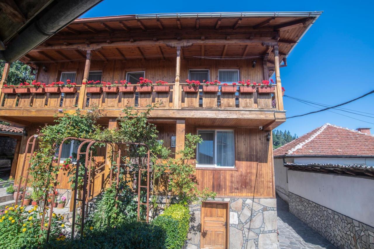 Guest House Roden Dom Koprivshtitsa Buitenkant foto