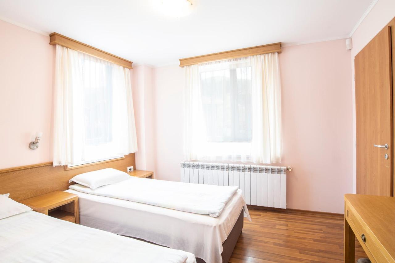Guest House Roden Dom Koprivshtitsa Buitenkant foto