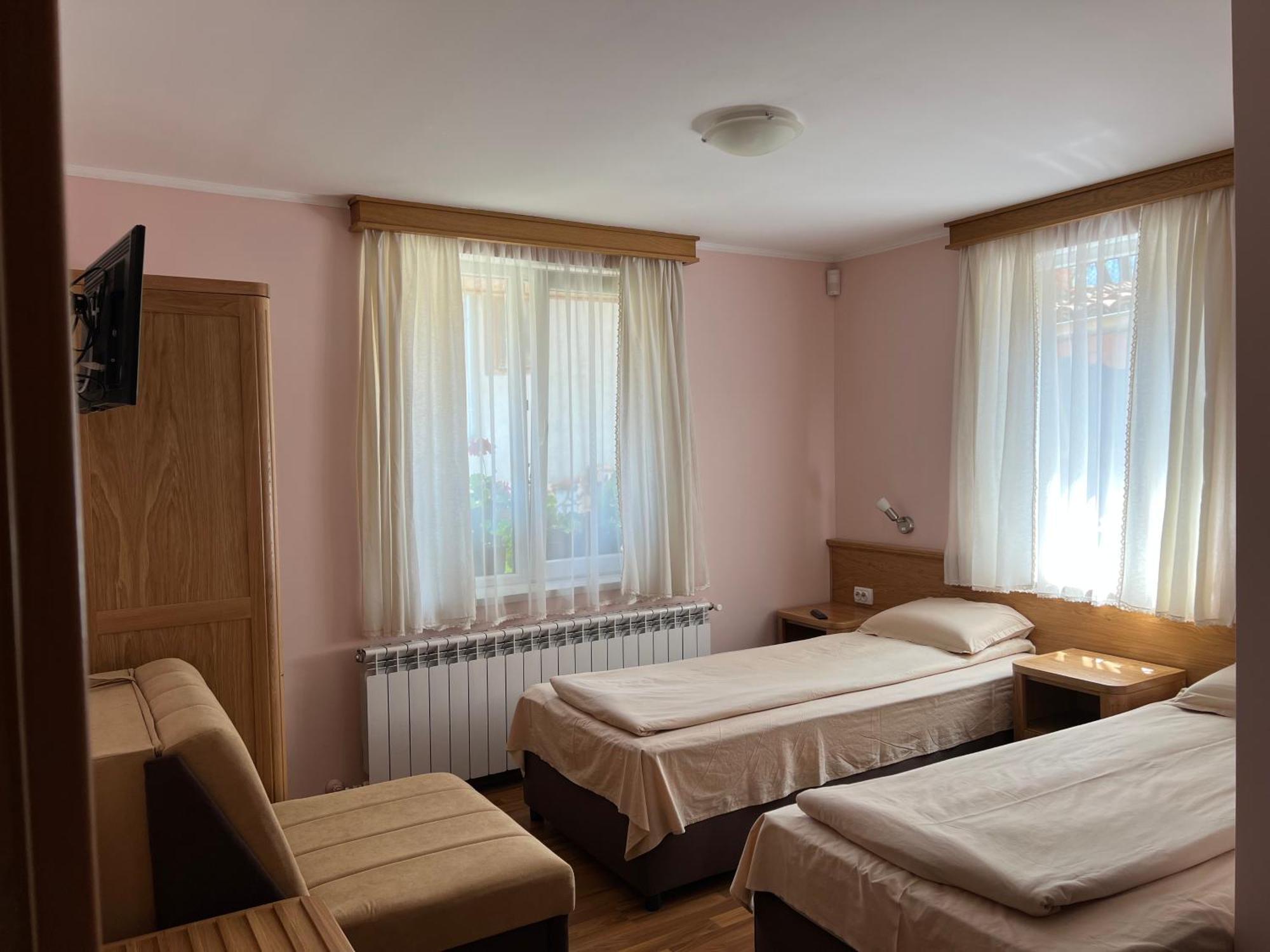 Guest House Roden Dom Koprivshtitsa Buitenkant foto
