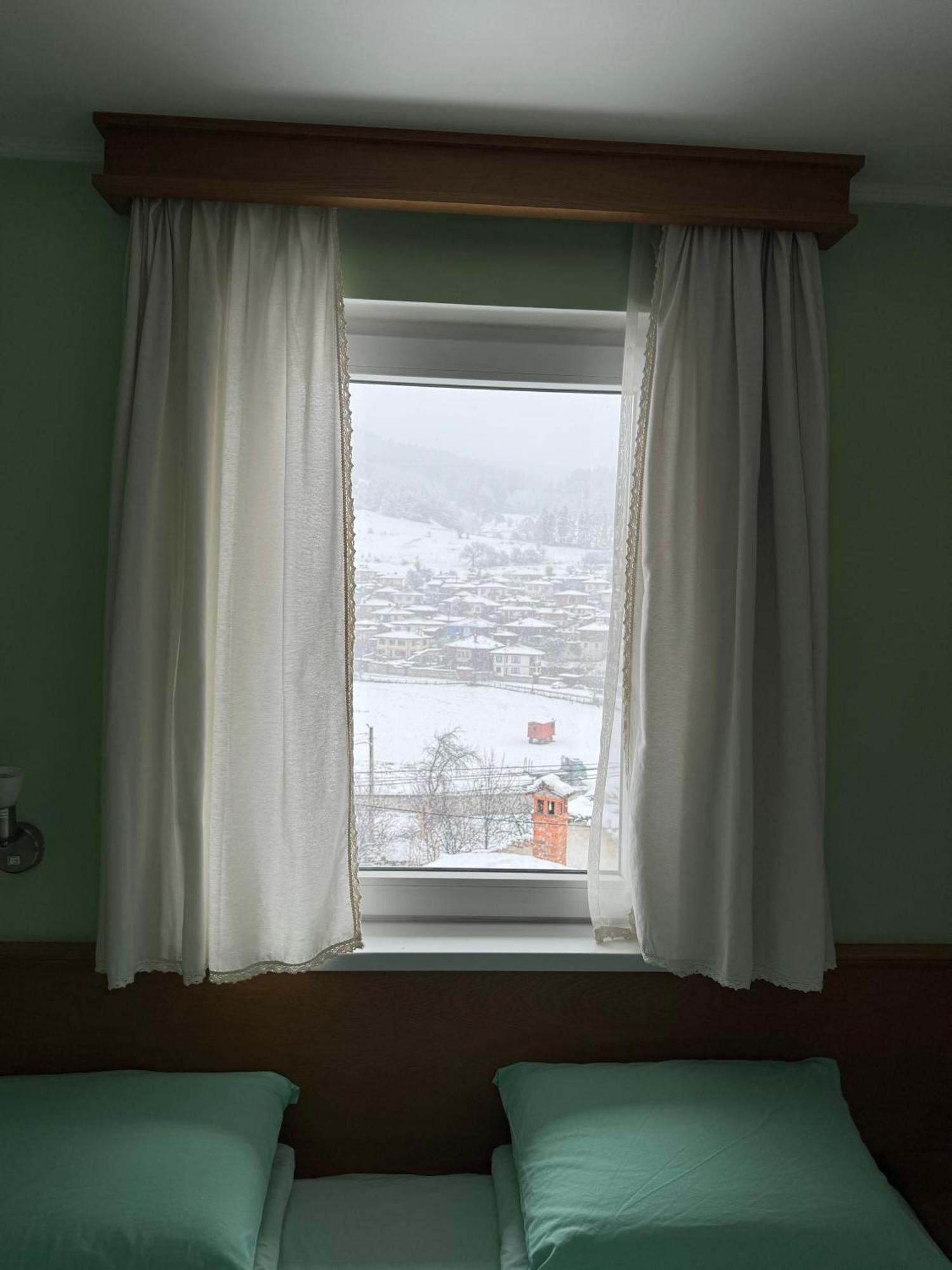 Guest House Roden Dom Koprivshtitsa Buitenkant foto