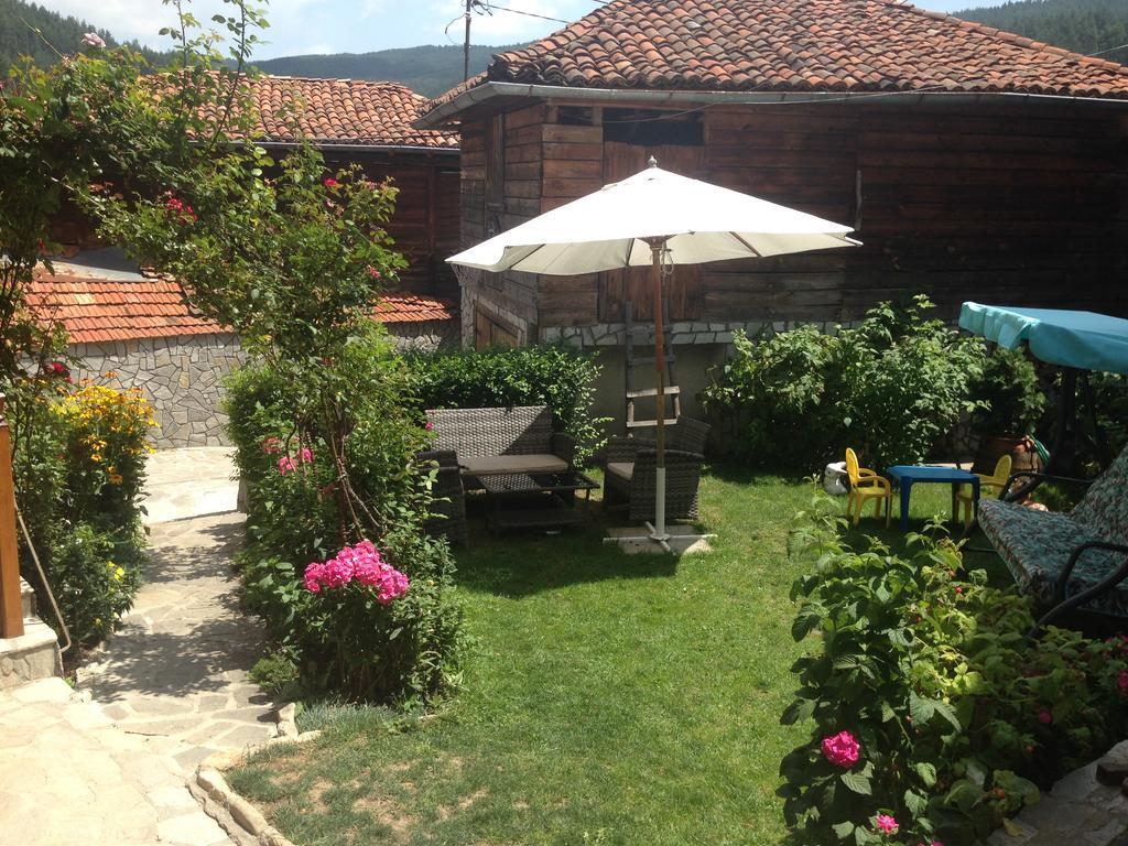 Guest House Roden Dom Koprivshtitsa Buitenkant foto